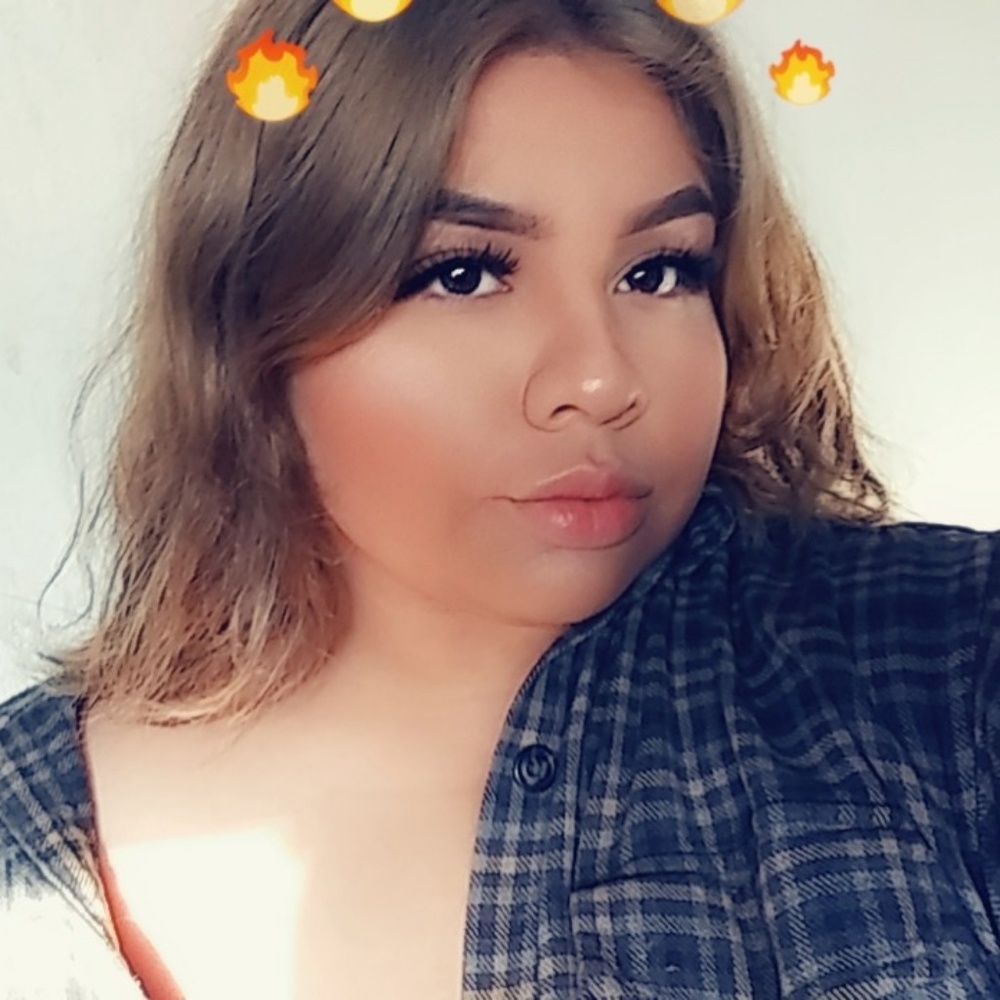 Meet your Posher, Kayla